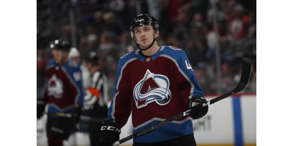 Samuel Girard a Colorado Avalanche podepsali 7 let Samuel Girard a Colorado Avalanche podepsali 7 let